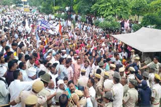 State employees protest