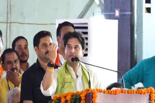 union minister jyotiraditya scindia