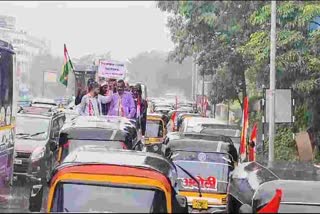 Rickshaw drivers march