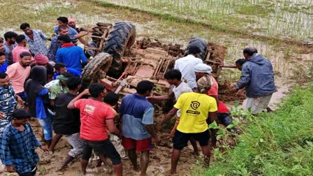 Tractor overturned in Lohardaga