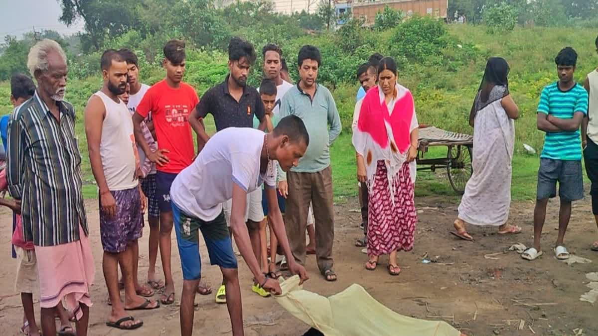 youth-died-due-to-drowning-during-idol-immersion-in-dhanbad
