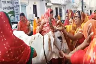 Women do fast on Bach Baras ka Parv in Rajasthan