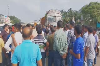 villagers protest over road demand
