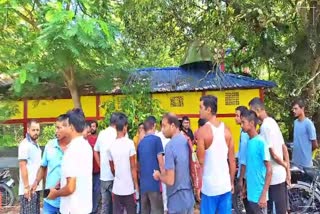 Looting money in Nalbari