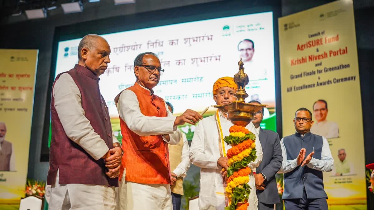 Shivraj Singh Chouhan (C) launching AgriSure Fund and Krishi Nivesh Portal at Pusa, New Delhi on September 3, 2024