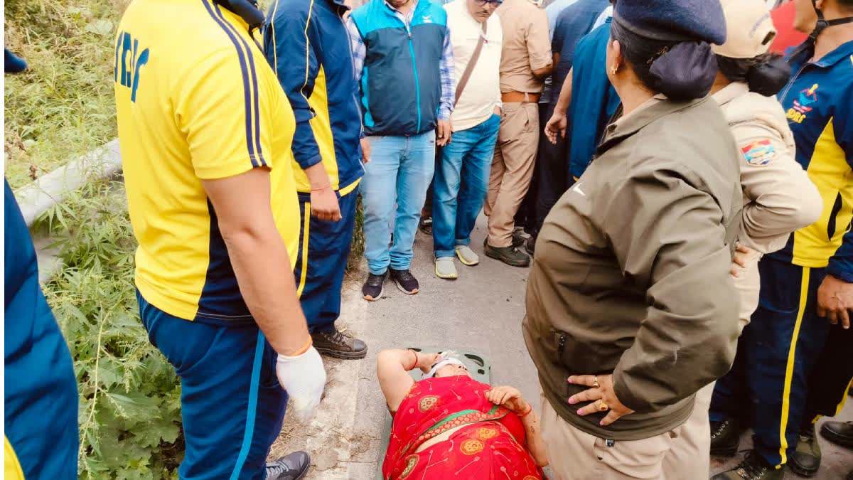 Police and SDRF teams during the rescue operation