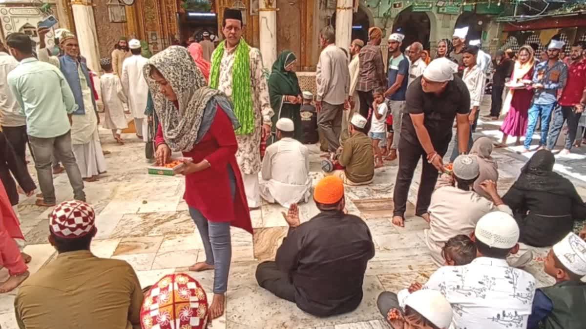 Sweets distributed in Ajmer Sharif