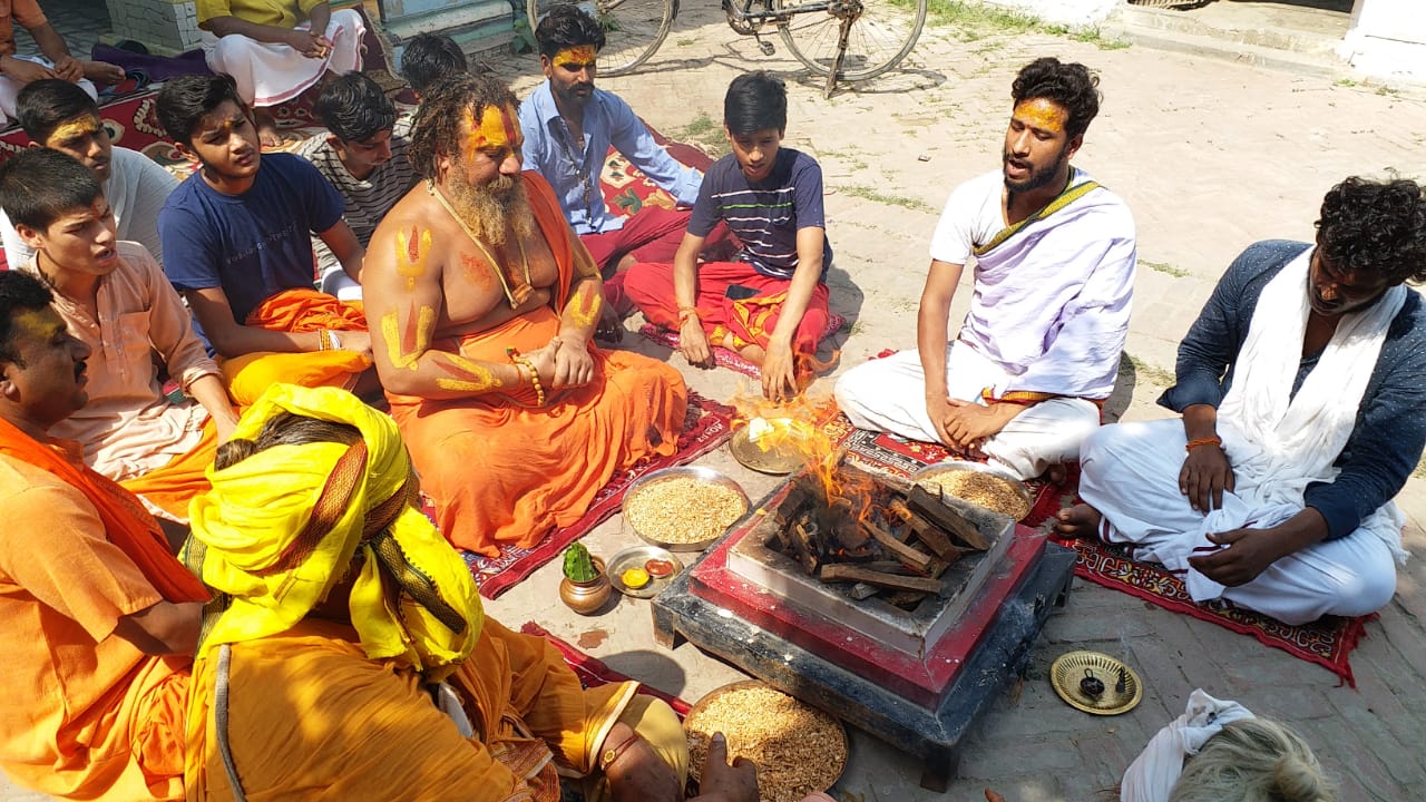 अयोध्या में हमास के खिलाफ इजराइल की जीत के लिए अश्वमेध यज्ञ