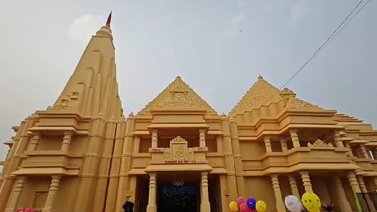 durga-puja-pandal-built-on-somnath-temple-format-in-bokaro