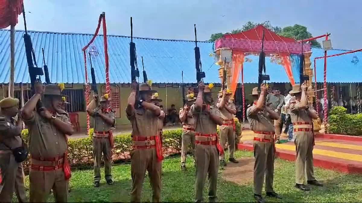 Arms worship of Gurkha soldiers