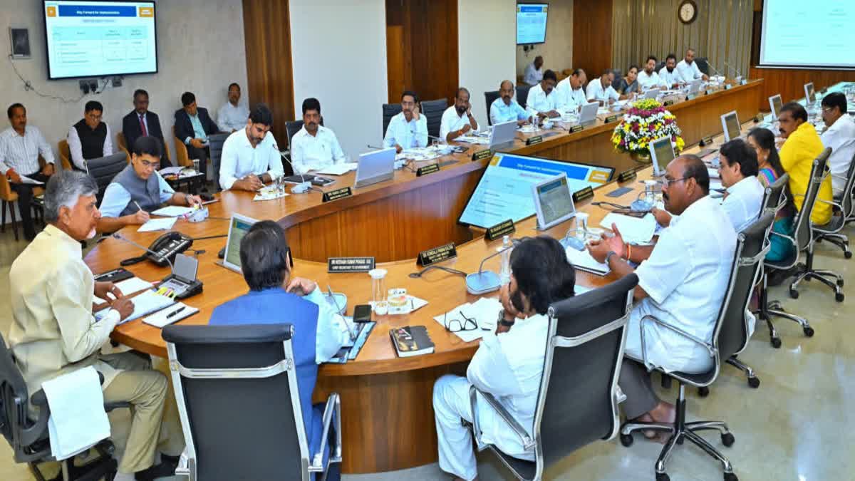 AP_Cabinet_Meeting