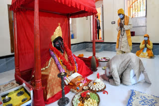 A crown gifted by PM Modi to the Jeshoresgwari temple in Bangladesh was stolen during the day, prompting police to review CCTV footage for leads.