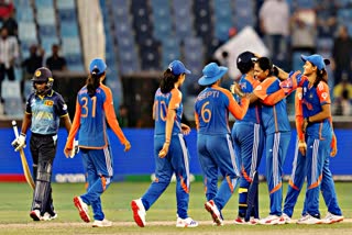 INDIAN CRICKETERS CELEBRATE