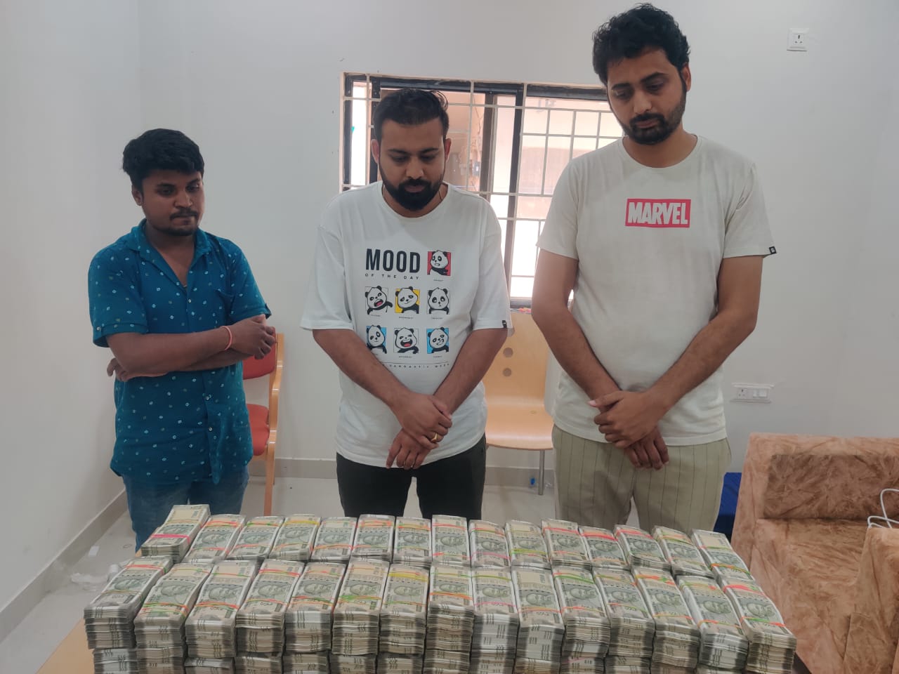 Accused with notes worth crores