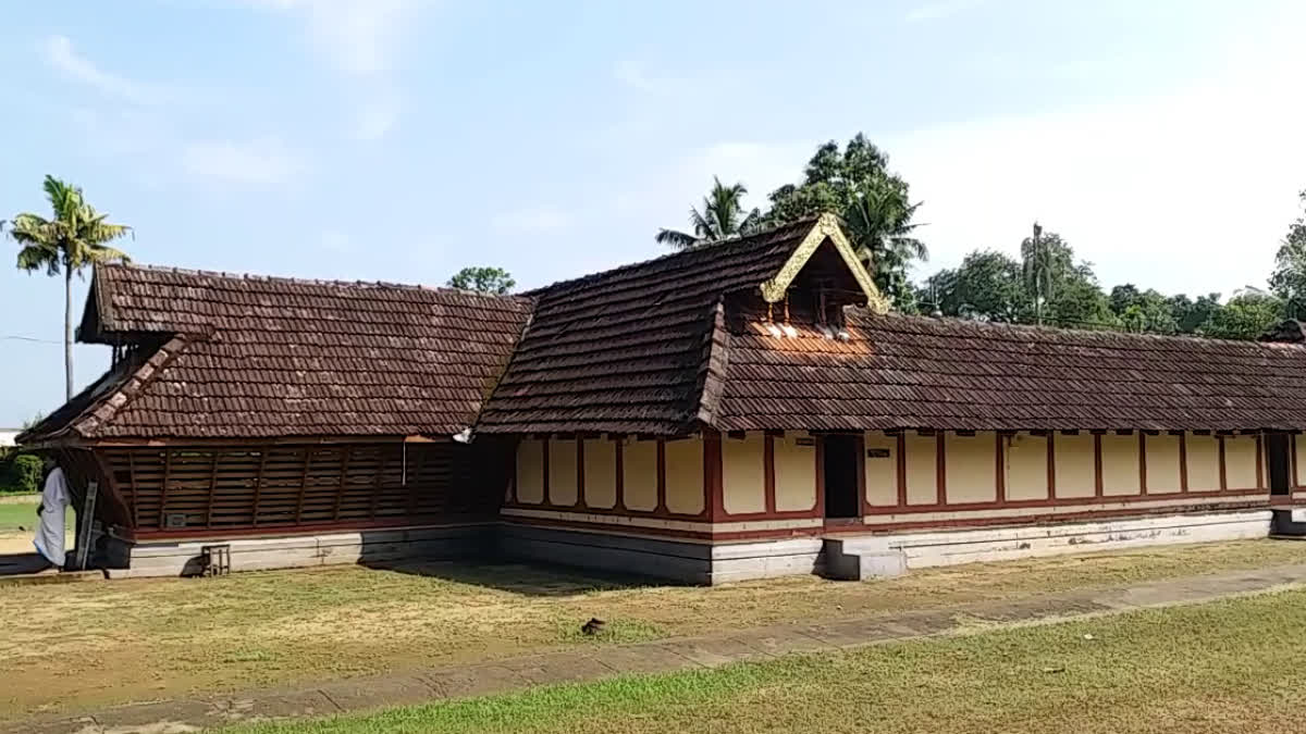 Passport Temple  Avanamcode Saraswathi Devi Temple  temple near Nedumbassery Airport  ആവണംകോട് സരസ്വതി ക്ഷേത്രം  പാസ്‌പോർട്ട് ടെമ്പിൾ  പാസ്‌പോർട്ട് ടെമ്പിൾ ചരിത്രം  നെടുമ്പാശ്ശേരി വിമാനത്താവളത്തിനടുത്തുള്ള ടെമ്പിൾ  Passport Temple History  Avanamcode Saraswathi Devi Temple History