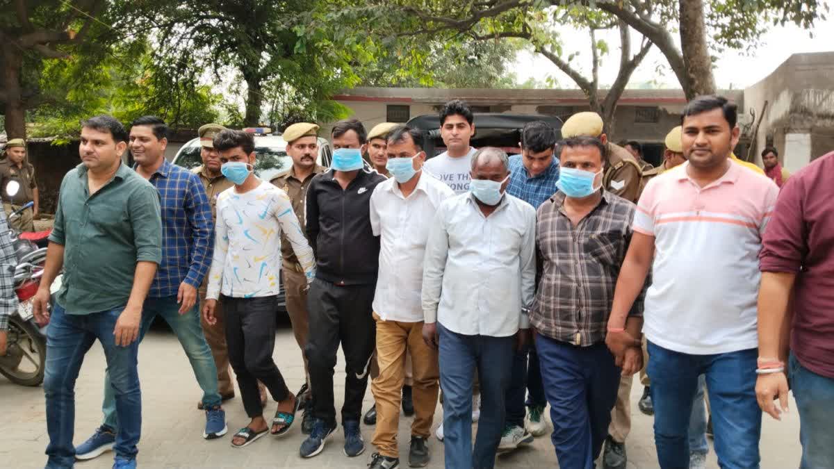 फिरोजाबाद में गिरफ्तार असलहा तस्कर