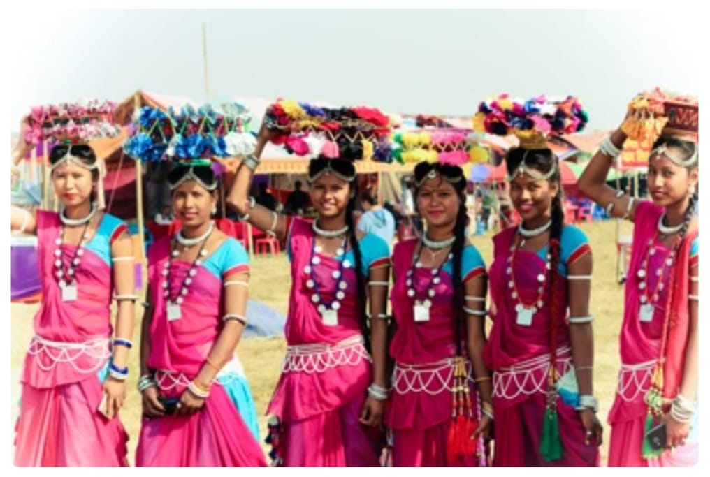दिवाली में थारू जनजाति नहीं करते आतिशबाजी