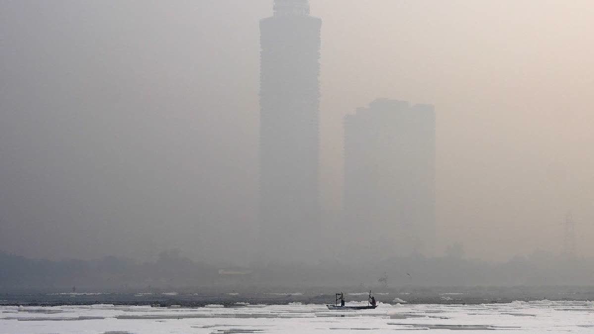 Delhi Chokes in Toxic Air and Foam-Filled Yamuna as Pollution Crisis Deepens