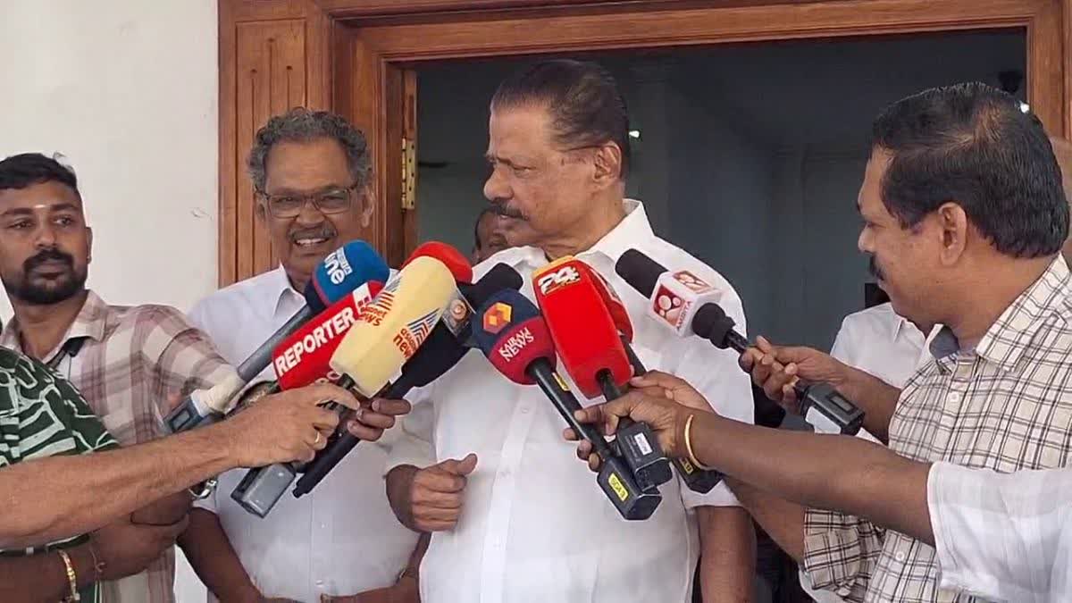 MV GOVINDAN CRITICIZED CONGRESS  CHELAKKARA BYPOLL  മാത്യു കുഴല്‍നാടന്‍ എംഎല്‍എ  കുഴല്‍നാടനെതിരെ എംവി ഗോവിന്ദന്‍