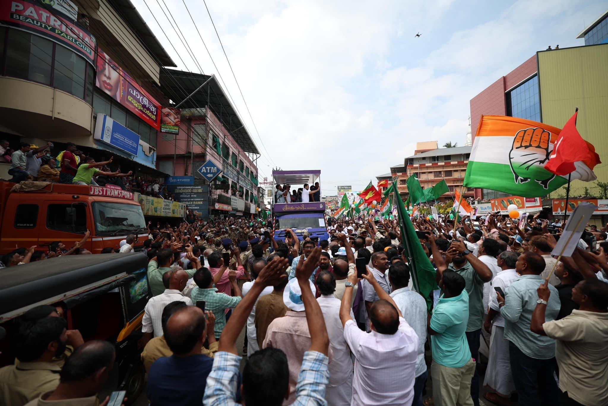 RAHUL GANDHI ROADSHOW  WAYANAD BYELECTION 2024  UDF ELECTION CAMPAIGN WAYANAD  RAHUL GANDHI FOR PRIYANKA GANDHI