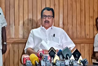 മുരളീധരൻ സർക്കാർ വിമർശനം  LOKSABHA BYELECTION 2024  K MURALEEDHARAN ON MUNAMBAM ISSUE  WAQF BOARD