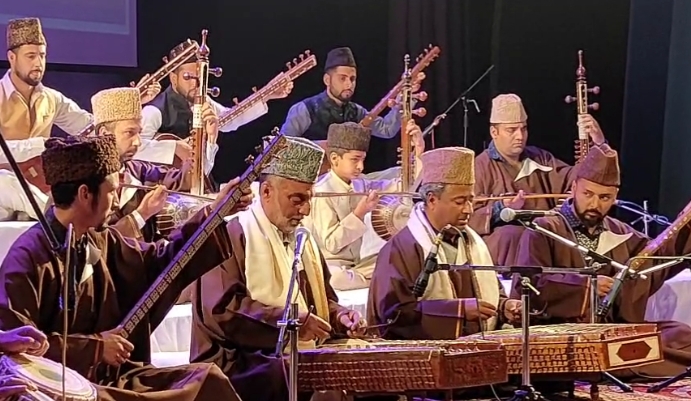 Artists perform at 'Shash Rang' Cultural Extravaganza at Tagore Hall in Srinagar. The event was a blend of various forms of music like traditional Kashmiri 'Chakri' and rouf