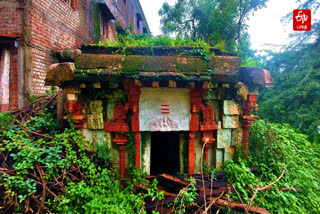 A dilapidated Shiva temple