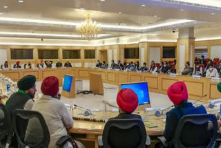 Before the Lok Sabha elections, the strategy being drawn up by the farmers, a big meeting in Chandigarh