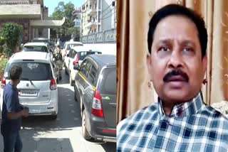 it raid on Ranchi residence of MP Dheeraj Sahu