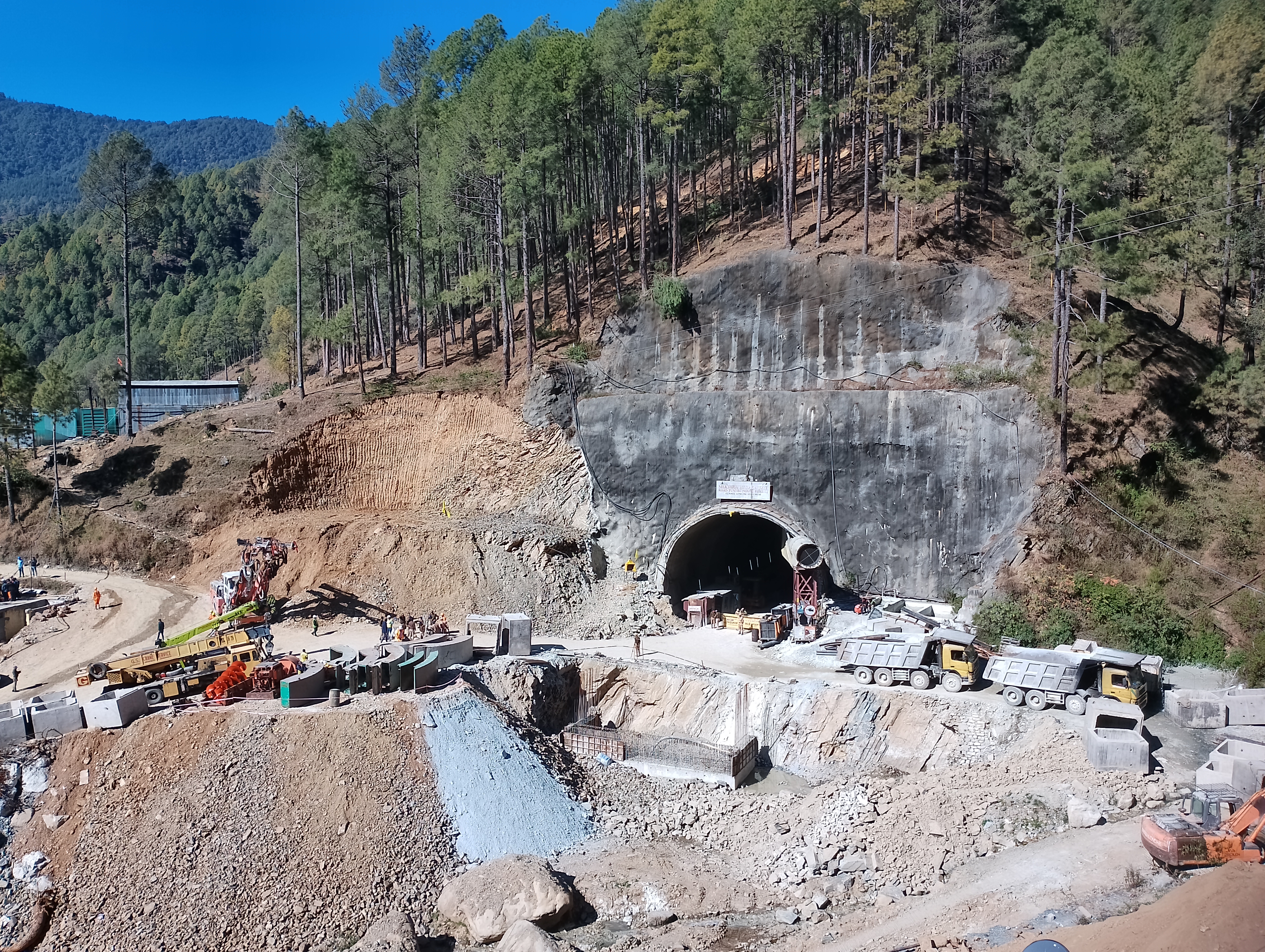 Uttarkashi Silkyara Tunnel News