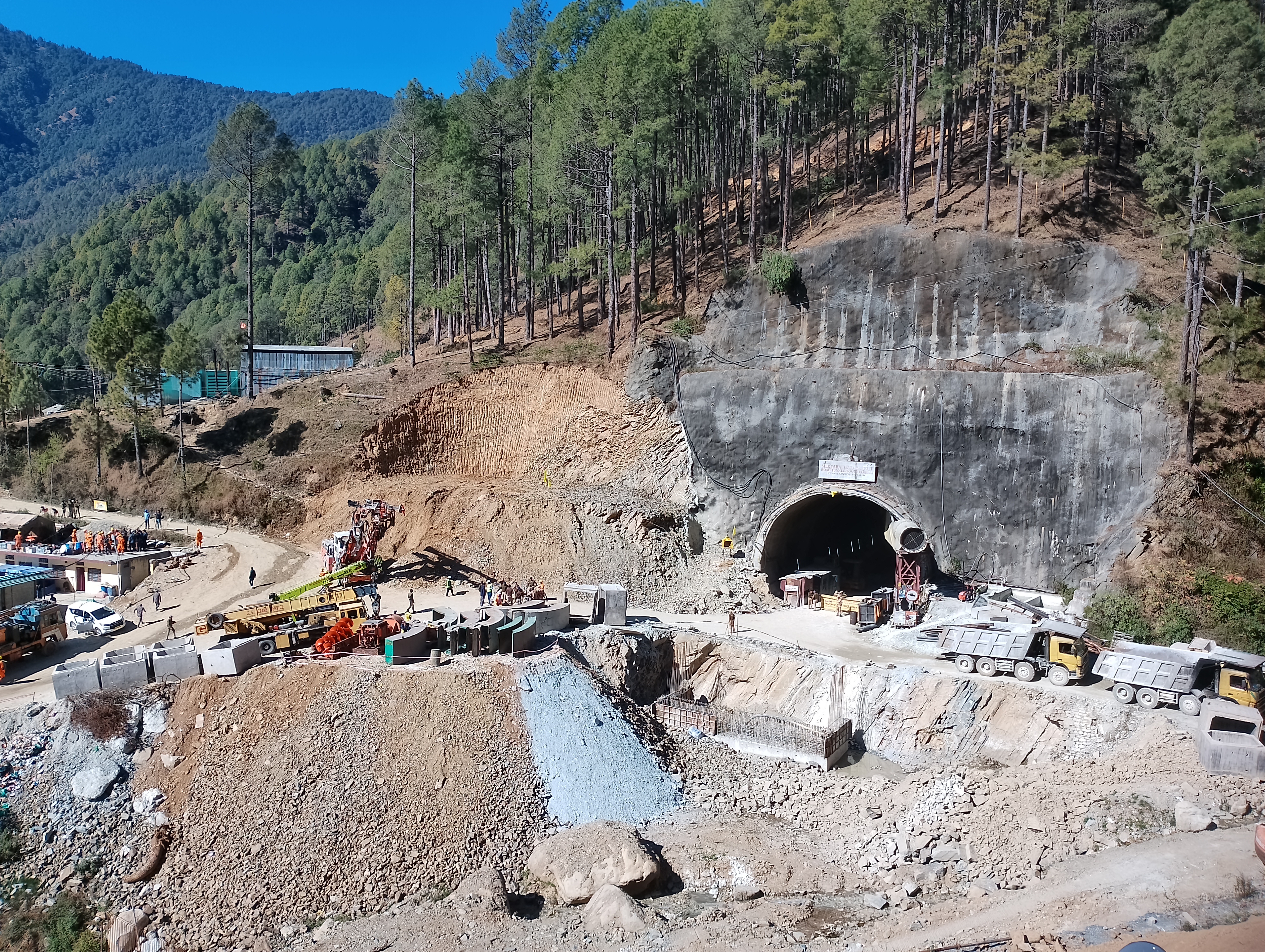 Uttarkashi Silkyara Tunnel News