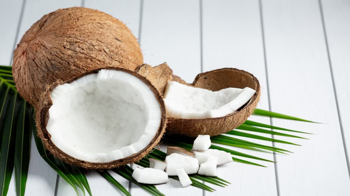 RAW COCONUT HEALTH BENEFITS  തേങ്ങയുടെ ആരോഗ്യ ഗുണങ്ങൾ  NUTRITIONAL VALUE OF RAW COCONUT  COCONUT HEALTH BENEFITS