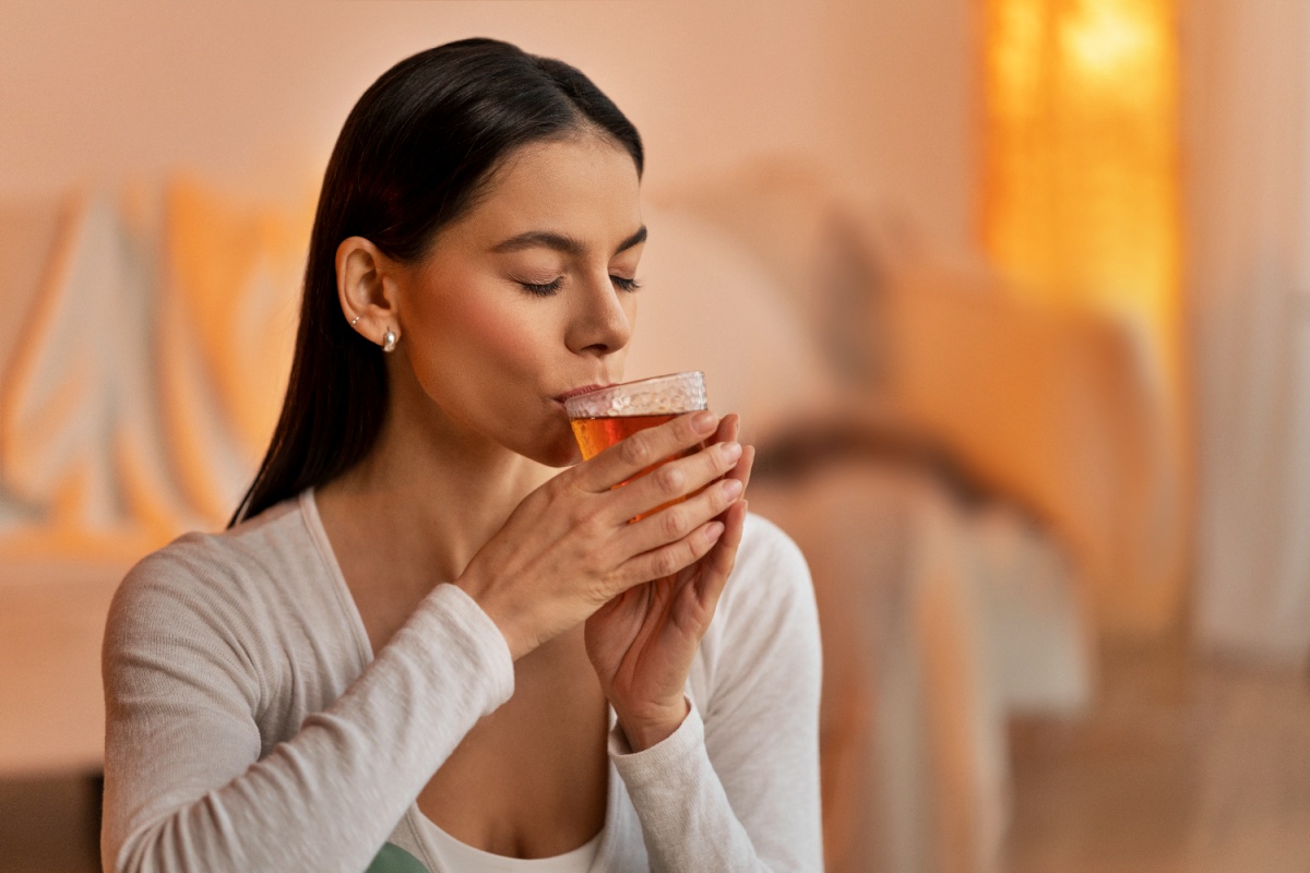 Regular use of clove water can clear up your skin