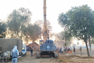 aryan-borewell-rescue-operation-excavation-continues-in-borewell-with-piling-machine