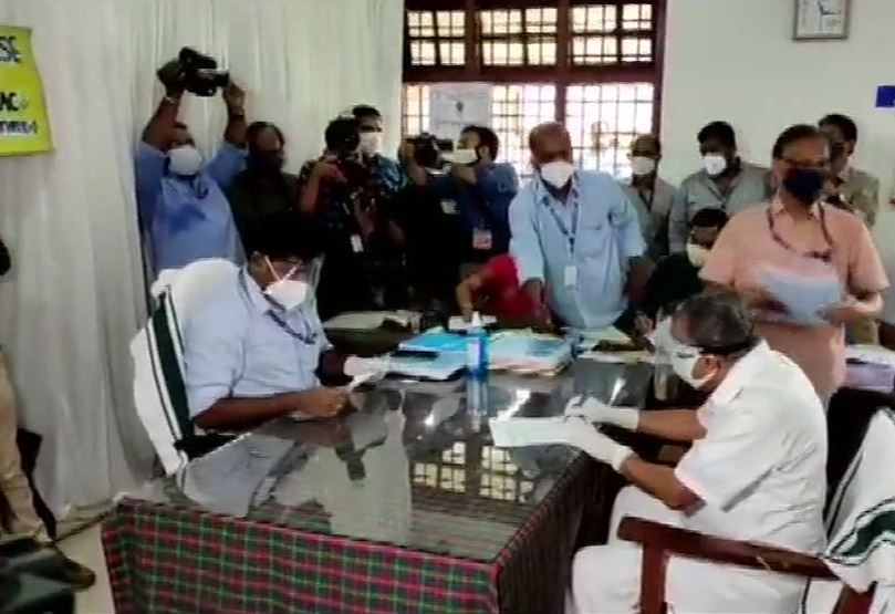 Ker CM Pinarayi Vijayan files nomination papers