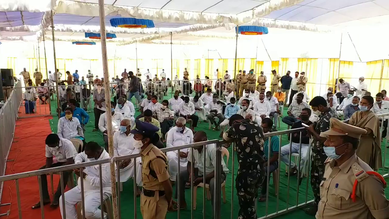 publinc hearing on mining at lakdaram