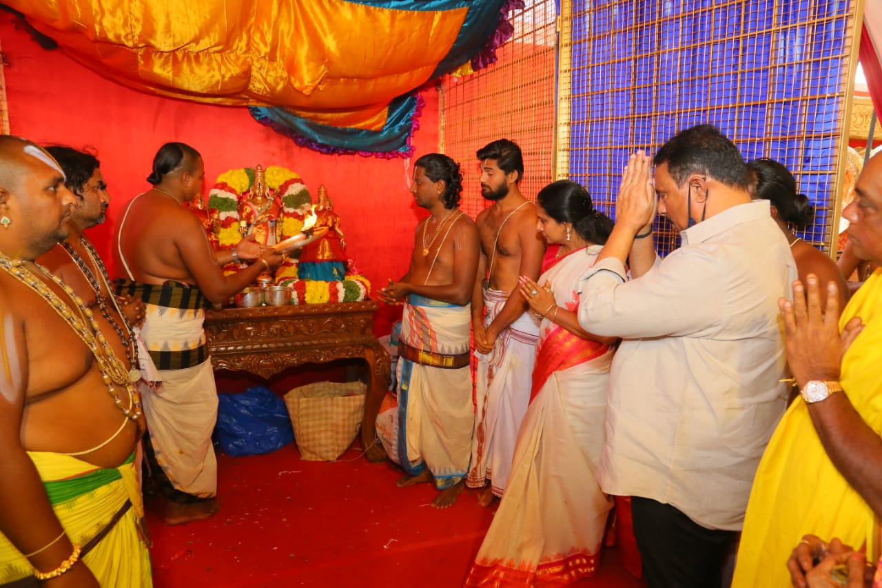 mlc kavitha attended jubli hills venkateswara swamy brahmotsavam