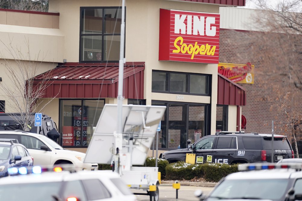 Police: 10 people killed in Colorado supermarket shooting