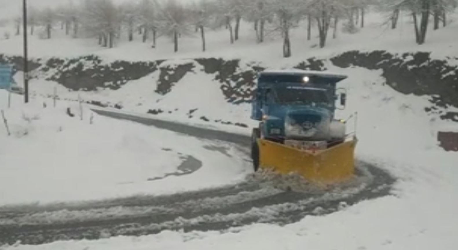 JK: National highway remains blocked for 3rd day