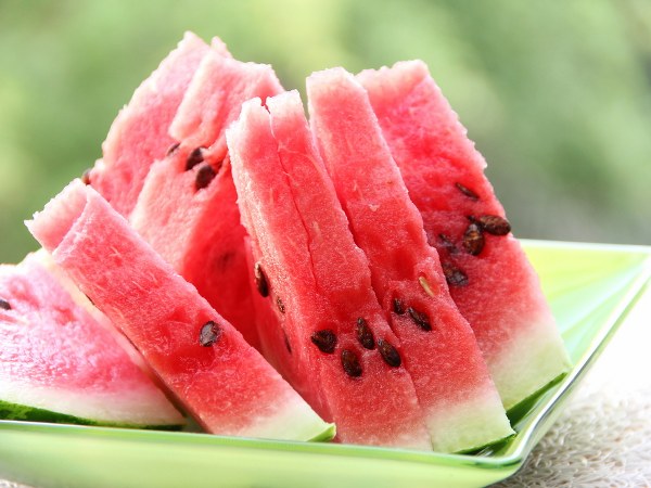 fruits which helps to cure dehydration in summer