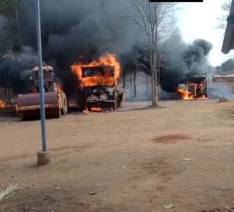 Chhattisgarh: Around 11 vehicles including trucks, road rollers, & tractors involved in construction of a road were set on fire by Naxals in Dhanora area of Kondagaon district, says SP Siddharth Tiwari