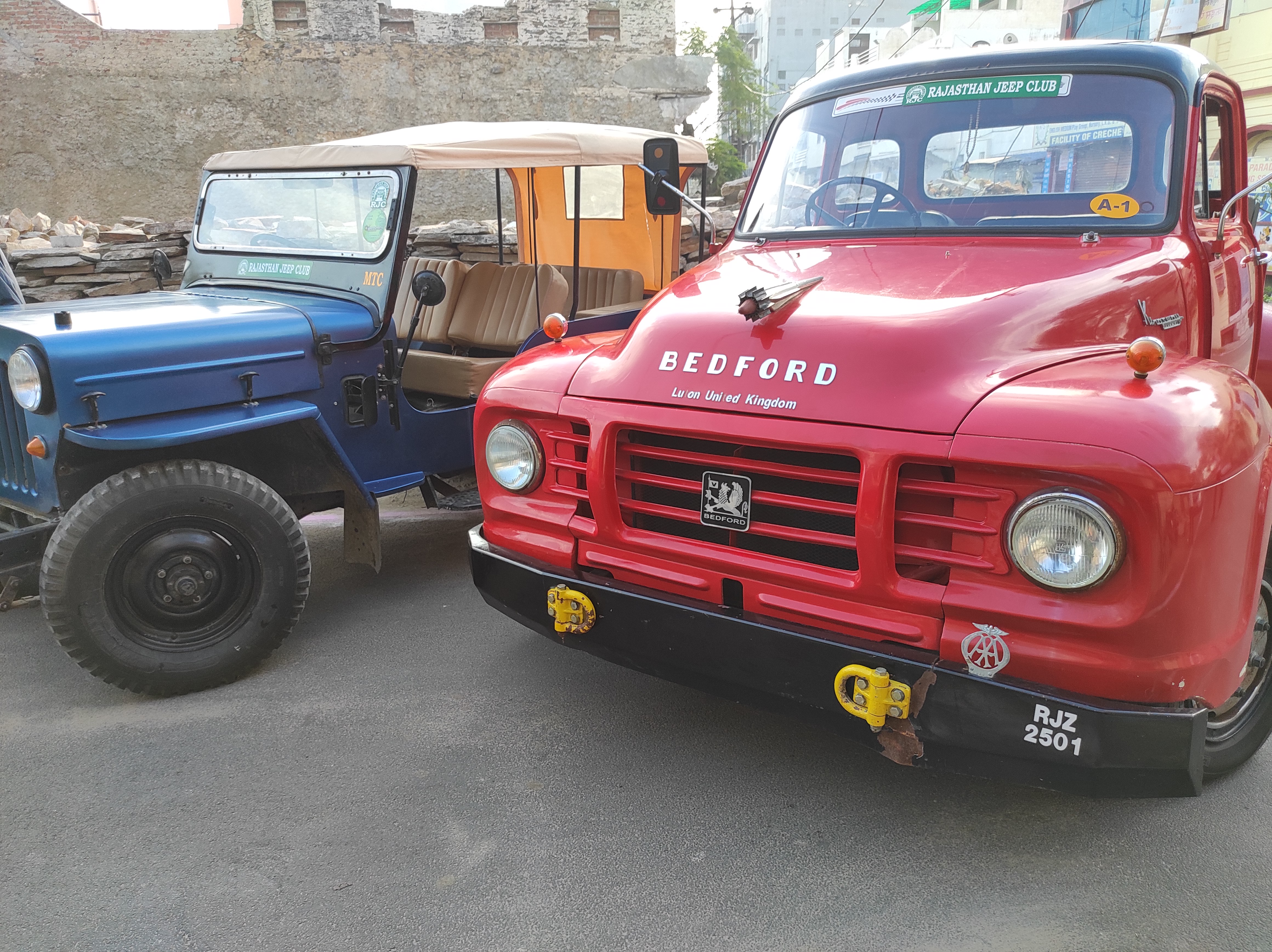 Hemant Jain Ajmer fleet of 125 vintage vehicles,  Ajmer's latest news,  Fond of vintage cars in ajmer