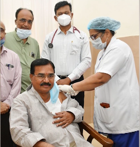 minister niranjan reddy  taken covid vaccine, corona vaccination