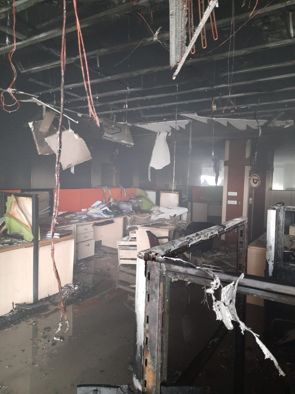 fire accident in bawana jj colony slum, బవానా జేజే కాలనీలో అగ్ని ప్రమాదం