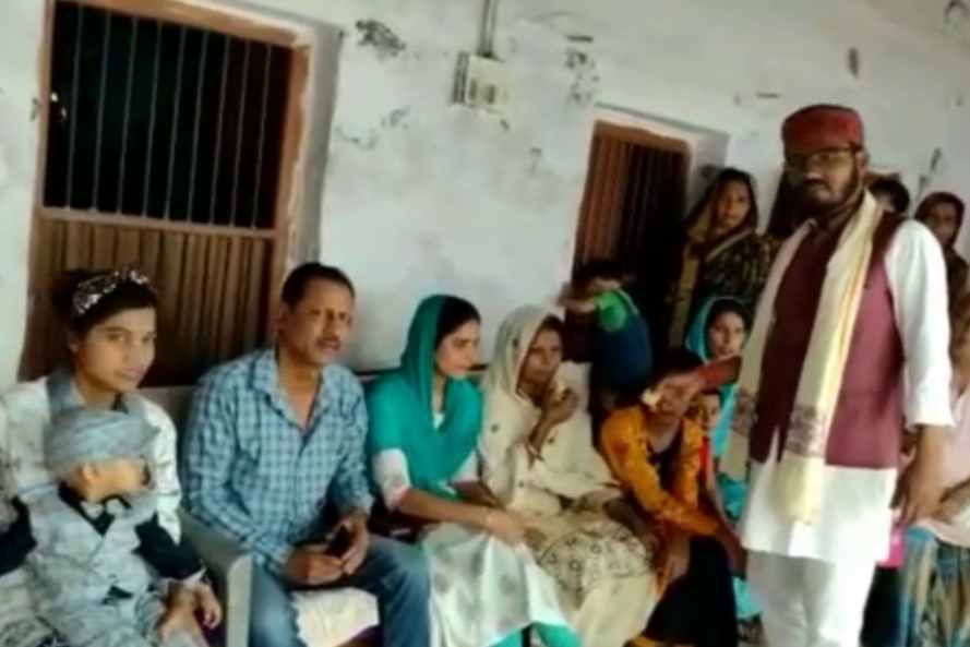 darbhanga ke Iftekhar ko mila chad par zameen