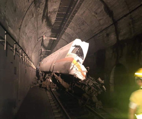 Taiwan train derailment