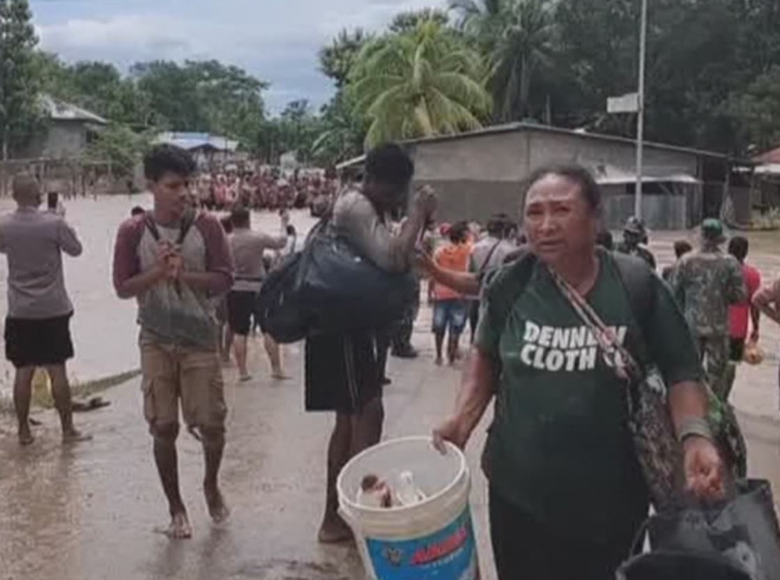 Indonesia landslides, floods kill 55 people; dozens missing