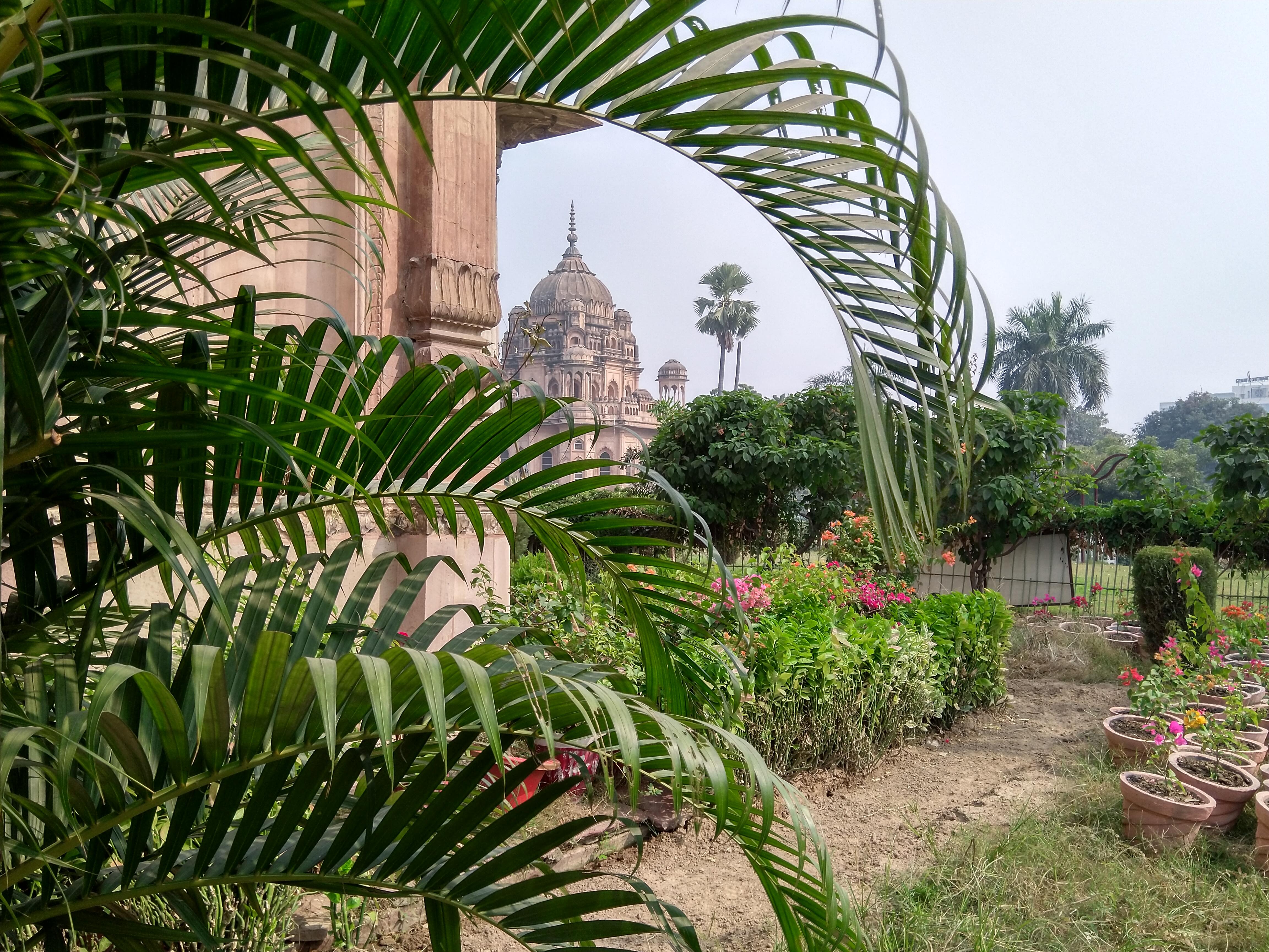 सआदत अली गार्डेन.