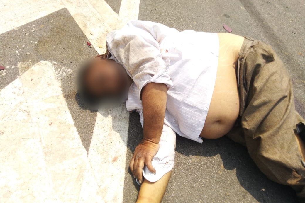 Three killed, Three killed in road accident, Three killed in road accident at Bellary, Bellary road accident, Bellary road accident news, ಮೂವರು ಸಾವು, ರಸ್ತೆ ಅಪಘಾತದಲ್ಲಿ ಮೂವರು ಸಾವು, ಬಳ್ಳಾರಿ ರಸ್ತೆ ಅಪಘಾತದಲ್ಲಿ ಮೂವರು ಸಾವು, ಬಳ್ಳಾರಿ ರಸ್ತೆ ಅಪಘಾತ, ಬಳ್ಳಾರಿ ರಸ್ತೆ ಅಪಘಾತ ಸುದ್ದಿ,