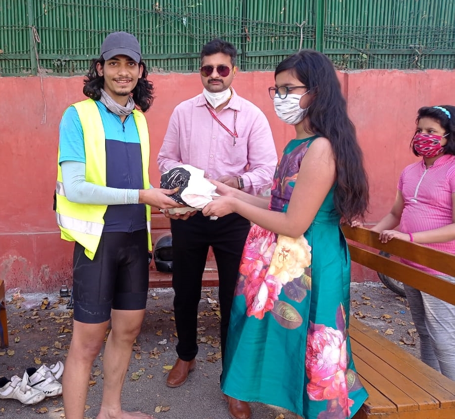 Delhi youth cycles 700 km to express gratitude to organ donors